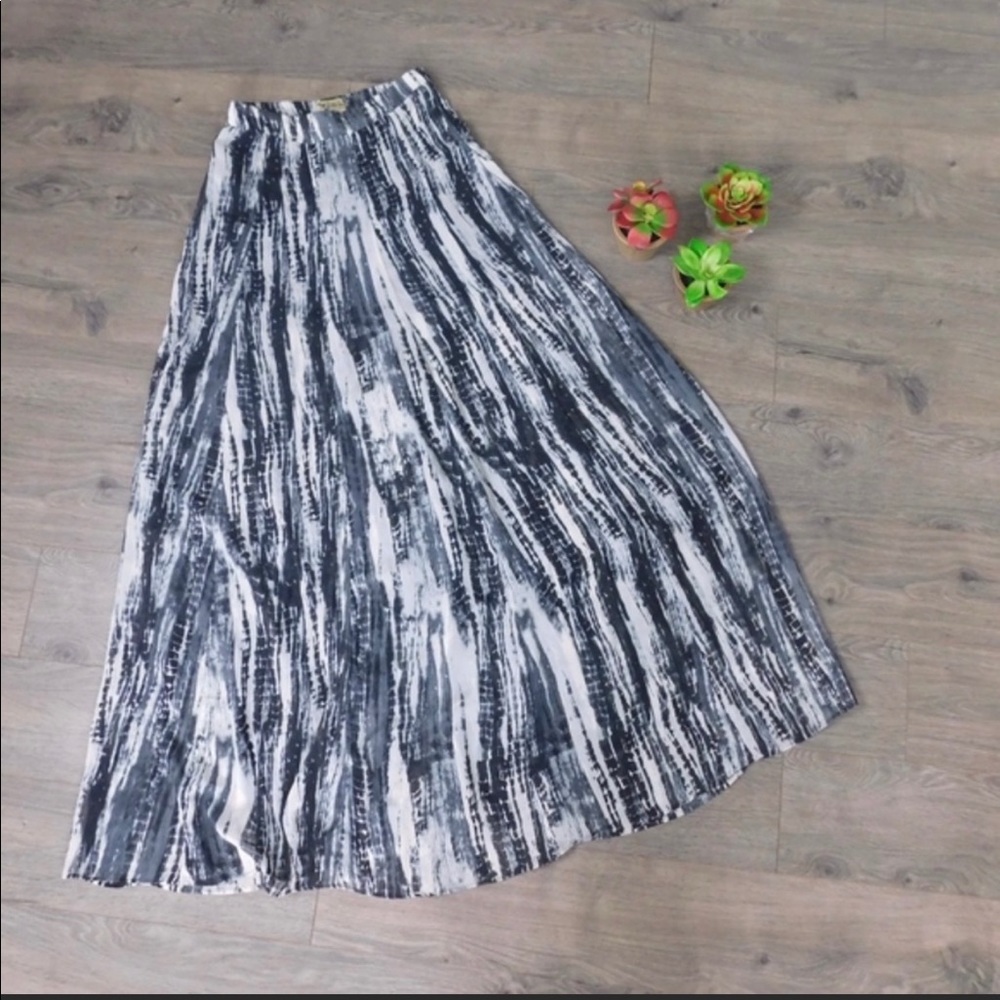 Show me your mumu Maxi skirt M